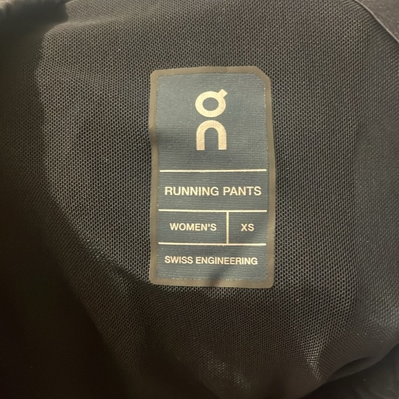 On Running - The Running Pant - Picture 7 of 7